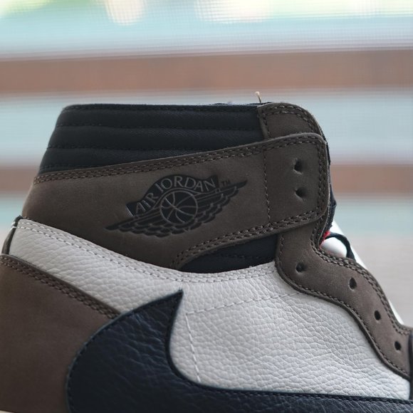 Air jordan 1 Travis Scott - Picture 2 of 8